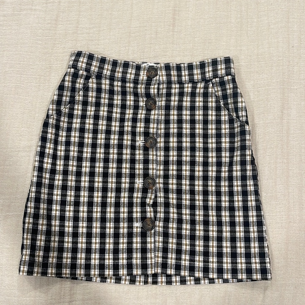 Hollister skirt.